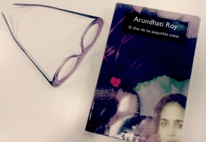 Arundhati Roy “El dios de las pequeñas cosas”